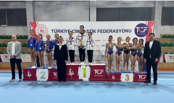 Sapsızoğlu: Türkiye üçüncüsü olarak hepimize tarifsiz bir gurur yaşattınız