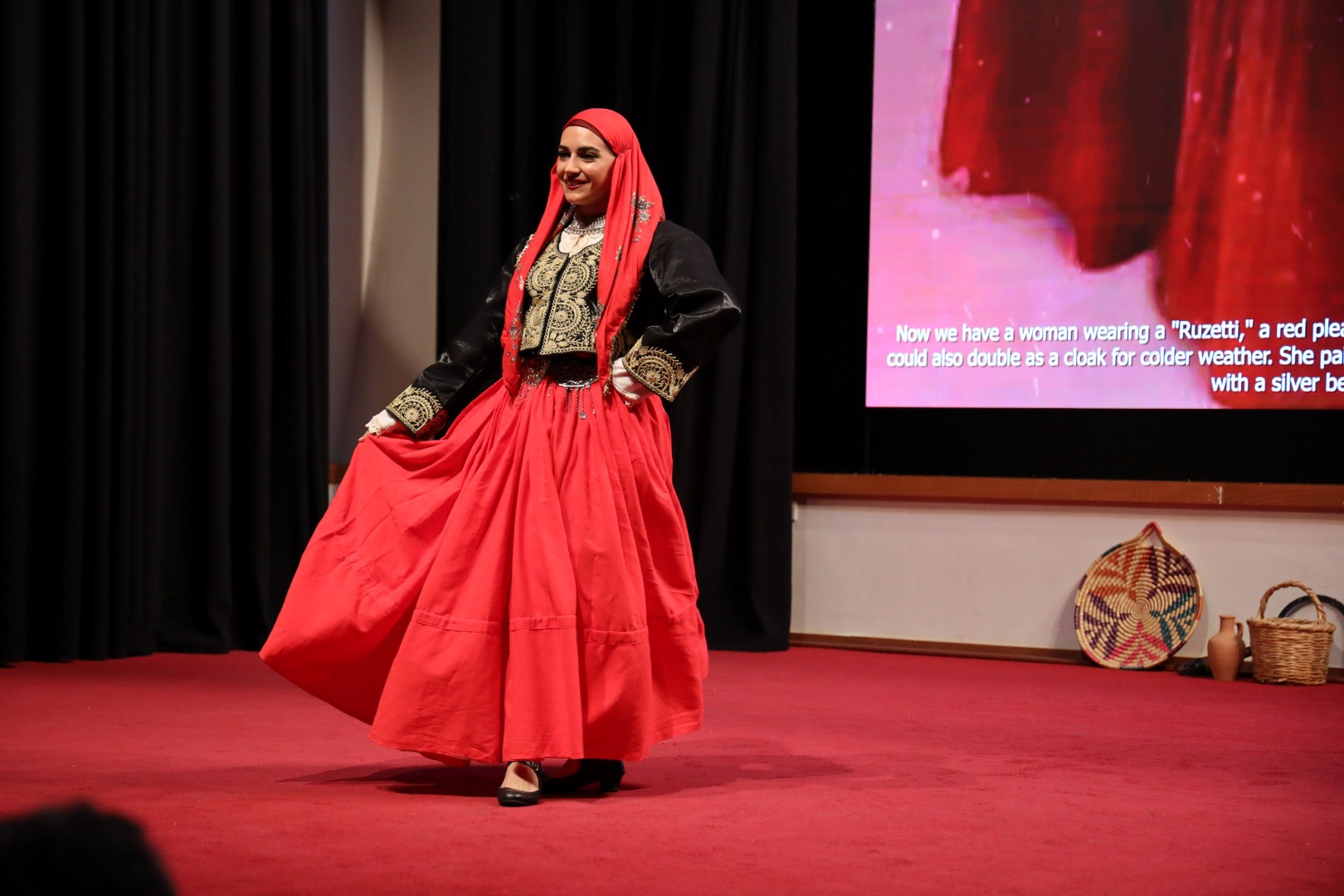 İskele Kültür Günlerinde Kıbrıs Türk Kostüm defilesi