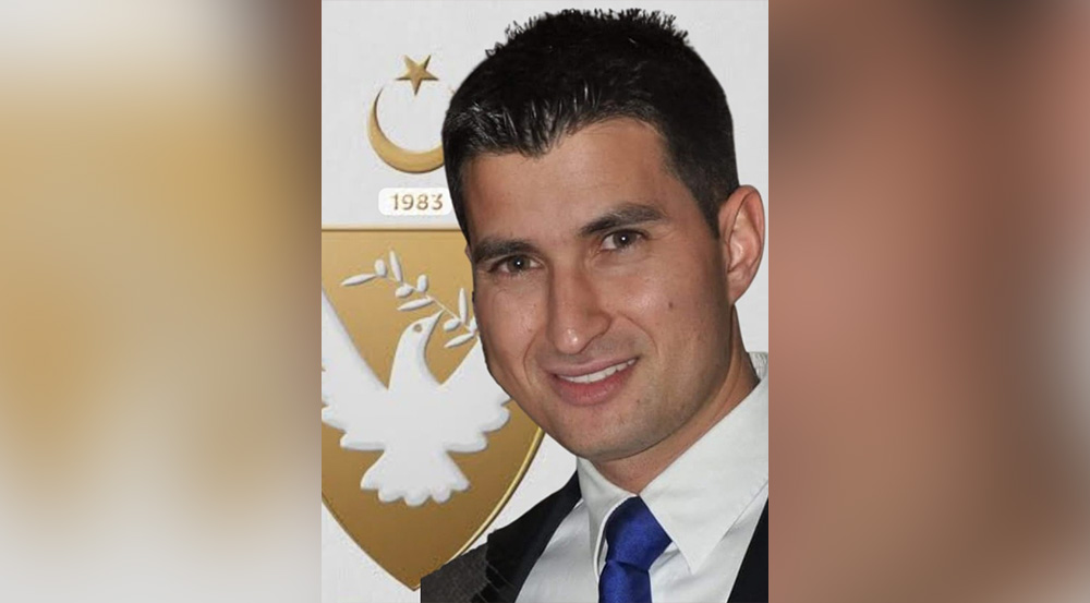 Erhürman'ın yaveri Soner Meşe oldu