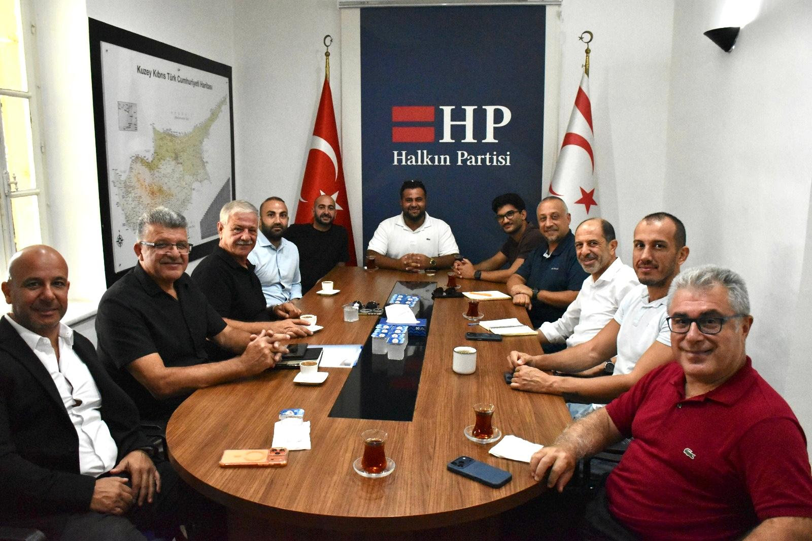 Müteahhitler Birliği, Halkın Partisi’ni ziyaret etti