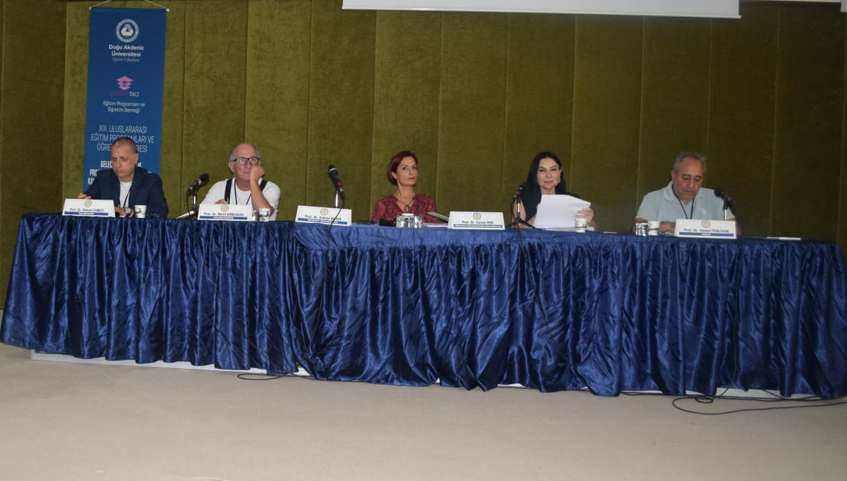 “KKTC’de Temel Eğitim Programı” konulu panel düzenlendi