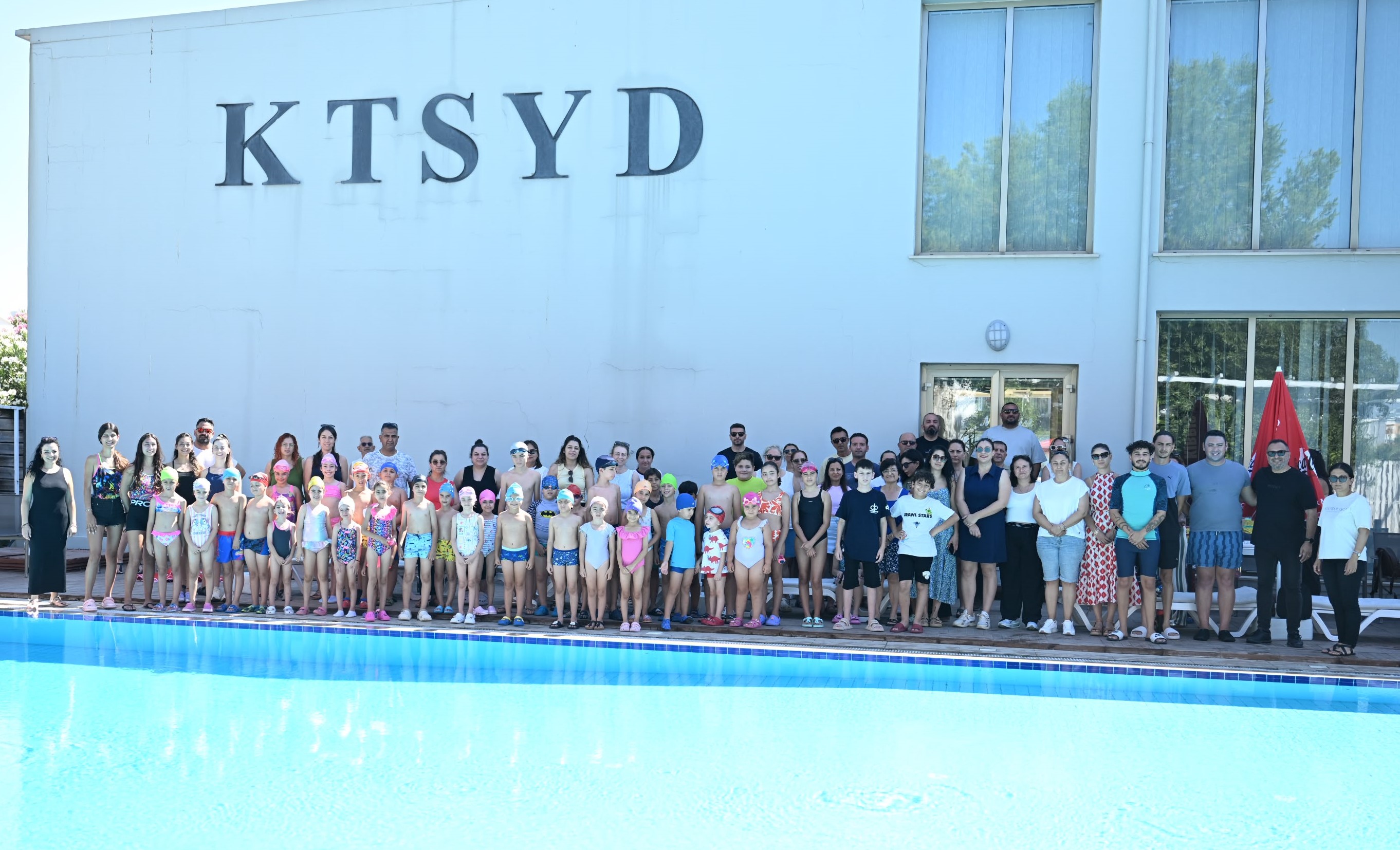 KTSYD yüzme kursları başladı