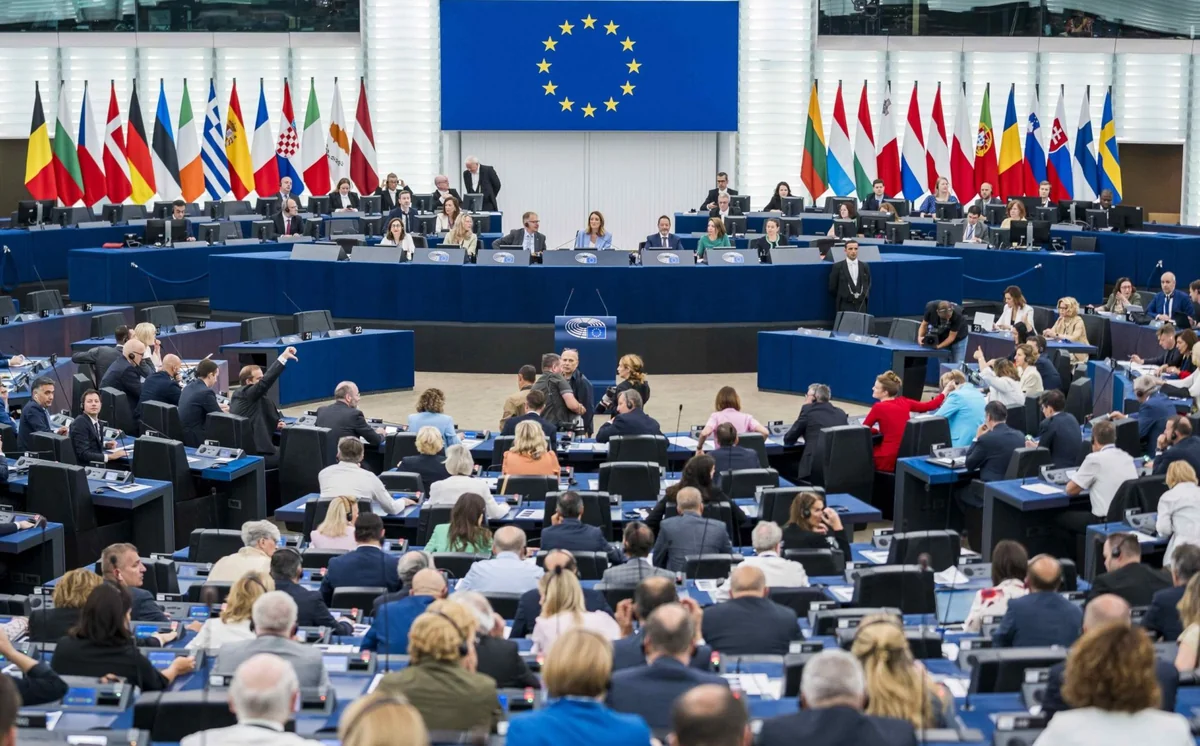 Avrupa Parlamentosu kurumsal cihazlarda yapay zekâyı engelledi