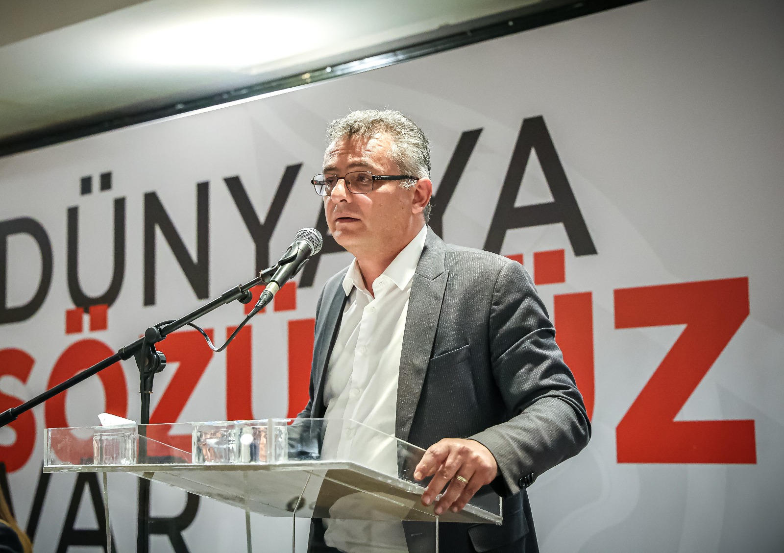 Erhürman: Hiçbir konuda adım atılmadı, insanlar endişeli