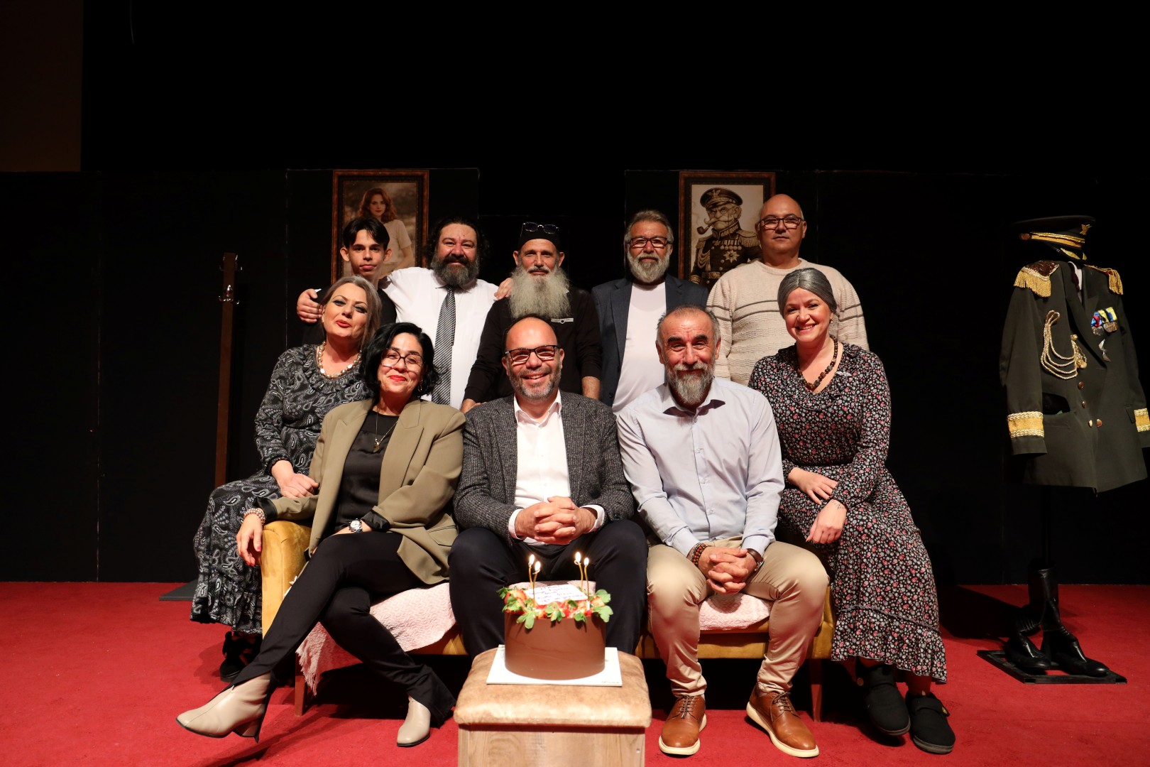 Aziz Nesin’in “Hadi Öldürsene Canikom” oyunu İskele’de sahnelendi