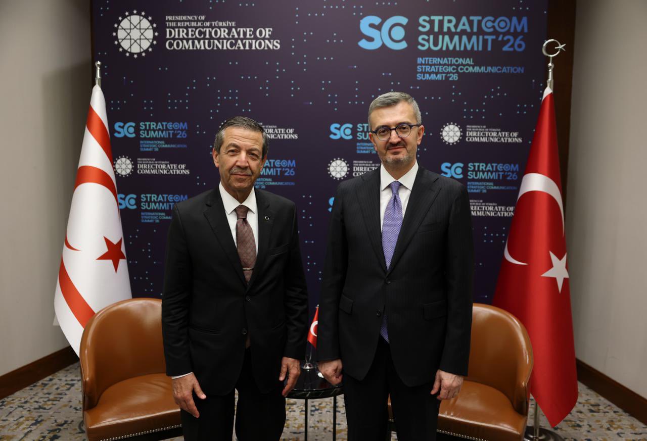 Türkiye İletişim Başkanı Duran, Dışişleri Bakanı Ertuğruloğlu ile bir araya geldi