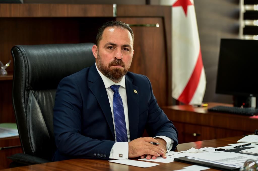 Çavuş: Tüm ekiplerimizle sahadayız, önceliğimiz yurttaşlarımızın can güvenliği