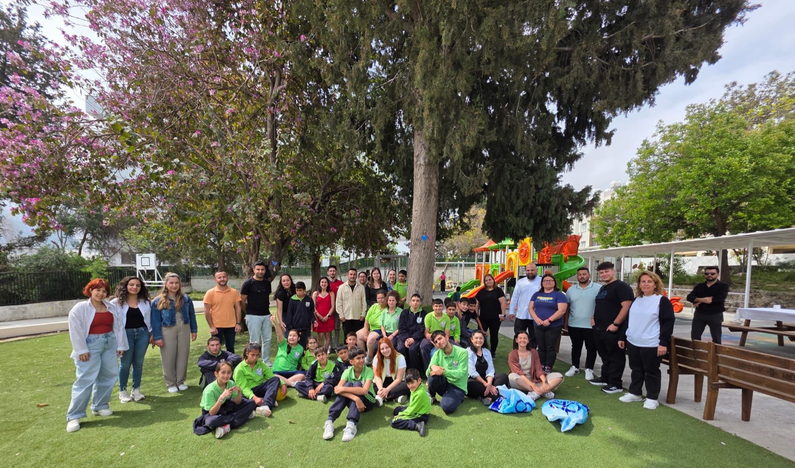 CTP'li gençlerden Özel Eğitim Merkezi’ne ziyaret…