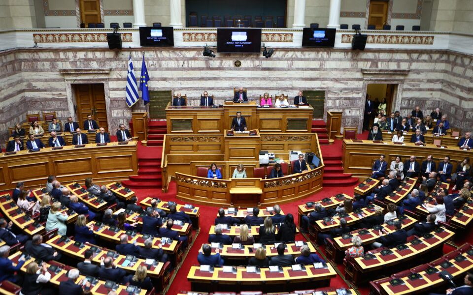 İşte Hristodulidis’in tepki çeken Yunan Meclisi’ndeki konuşmasının detayları