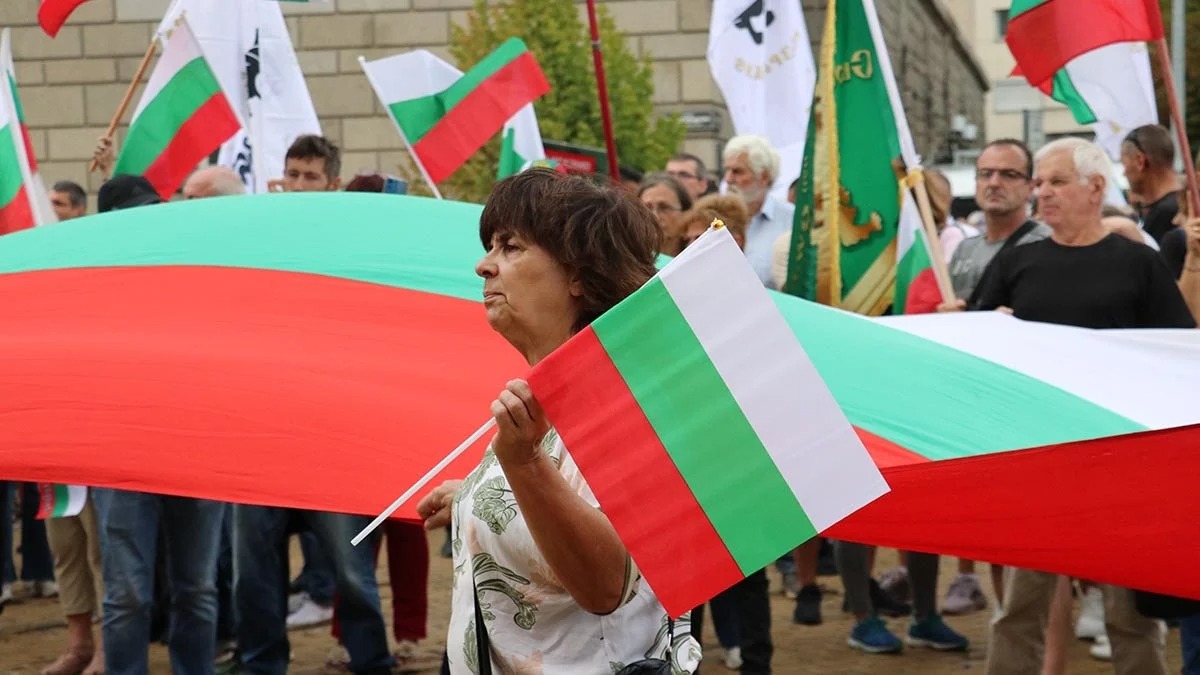 Euro'ya geçiş kararı Bulgaristan’ı ayağa kaldırdı