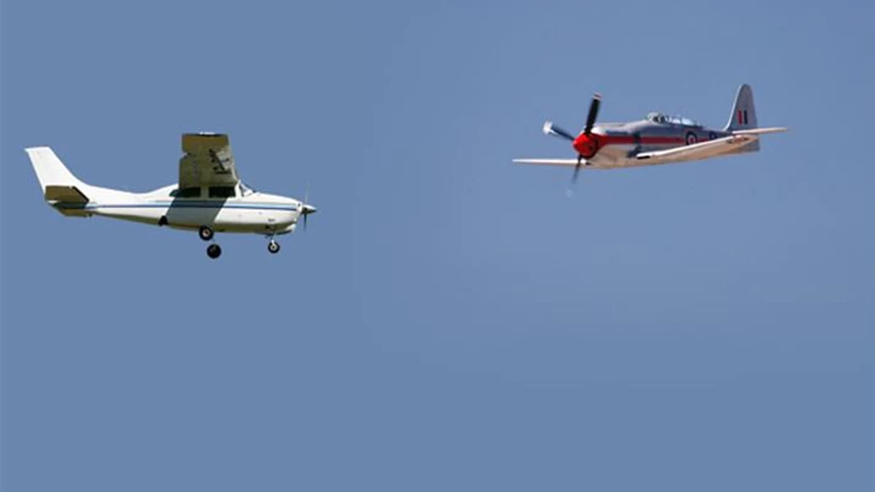 Avustralya'da iki küçük uçağın havada çarpışması sonucu bir pilot hayatını kaybetti