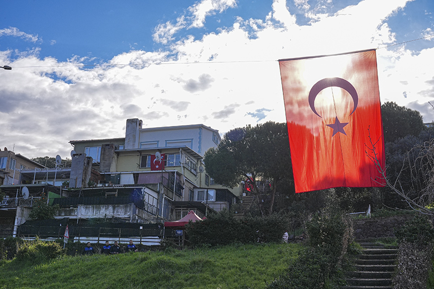 Balıkesir'de F-16 uçağının kaza kırıma uğraması sonucu şehit olan pilot için tören düzenlendi