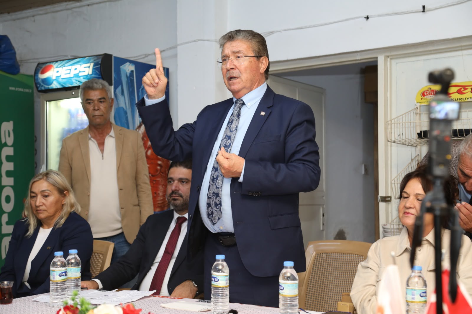 Üstel, Dörtyol ve Korkuteli’nde halkla buluştu