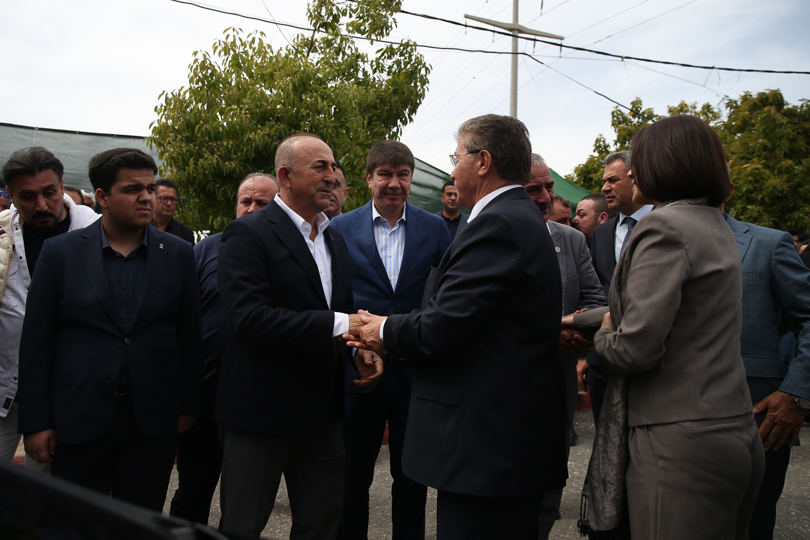 Üstel'den eski TC Dışişleri Bakanı Çavuşoğlu'na taziye ziyareti