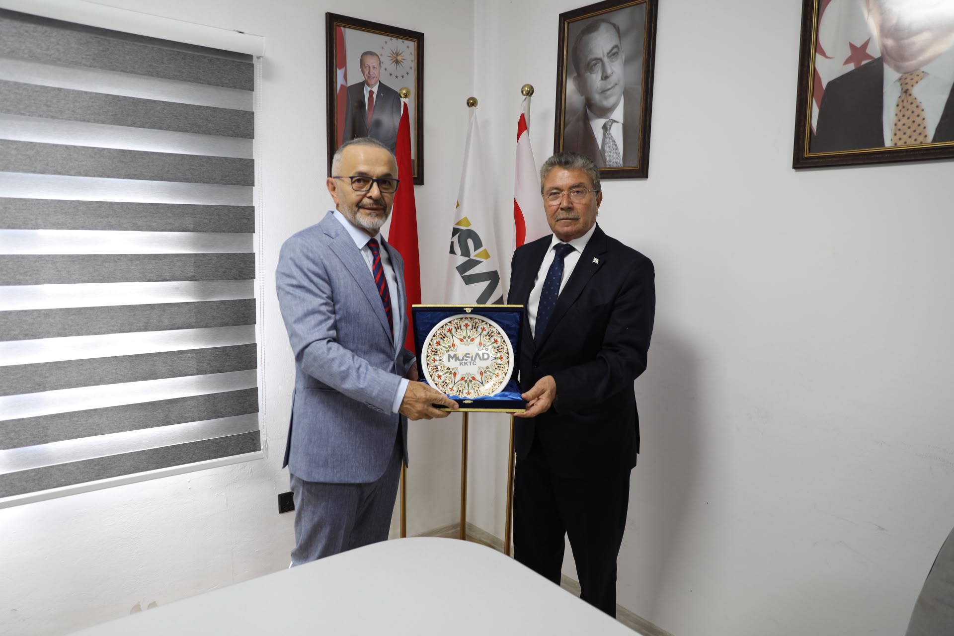 Başbakan Üstel, MÜSİAD’ı ziyaret etti