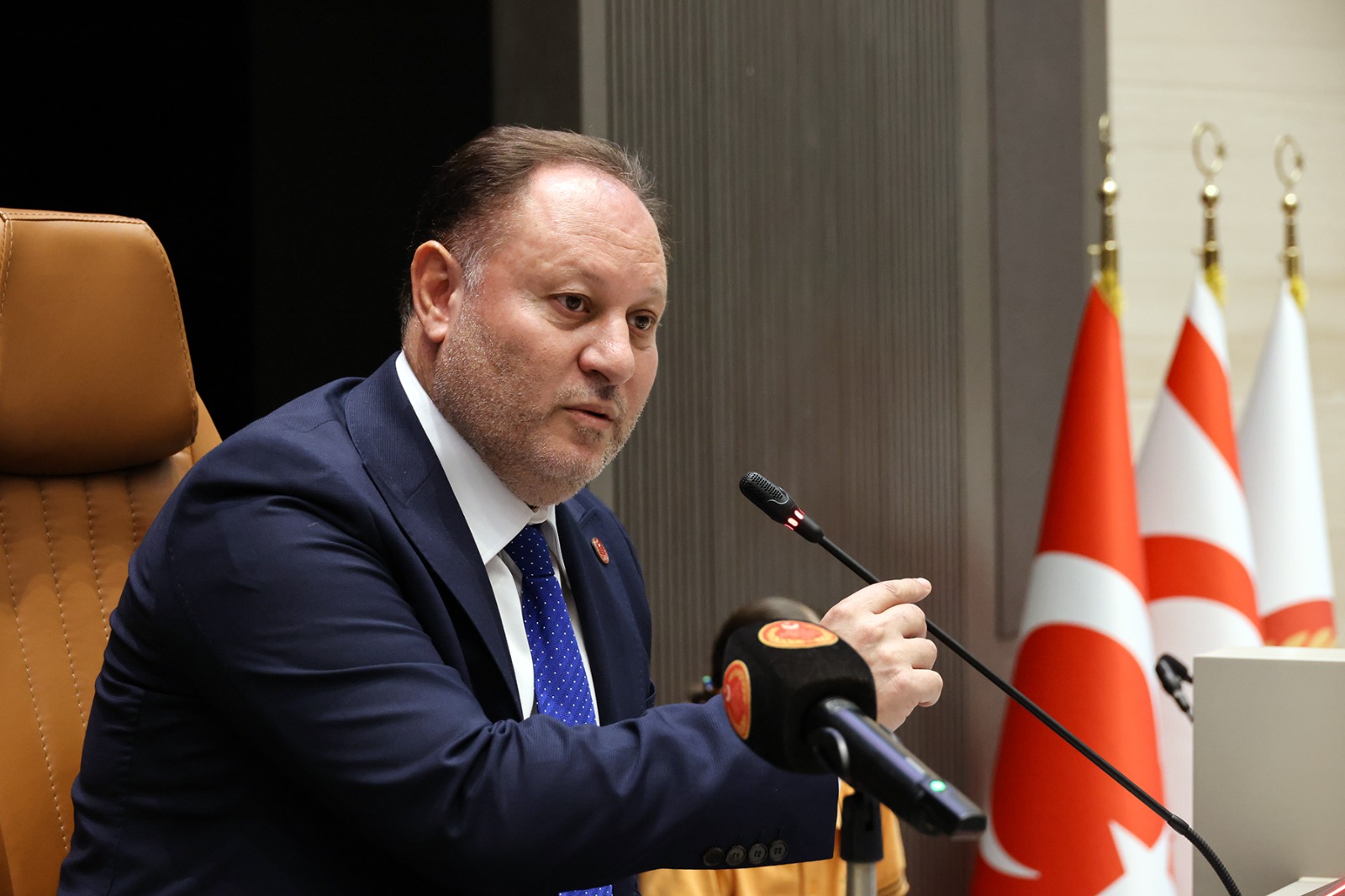 Öztürkler: AB varil siyasetinin arkasına saklanmasın, verdiği sözleri tutsun