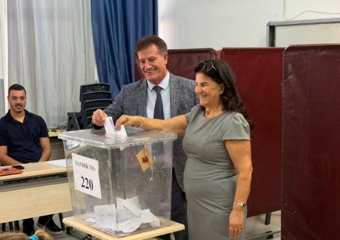 Arıklı oyunu kullandı: Milli irade karşısında, hepimizin boynu kıldan ince