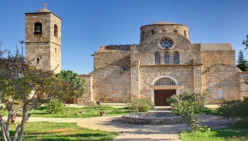 Saint Barnabas Manastırı'nda Ayin