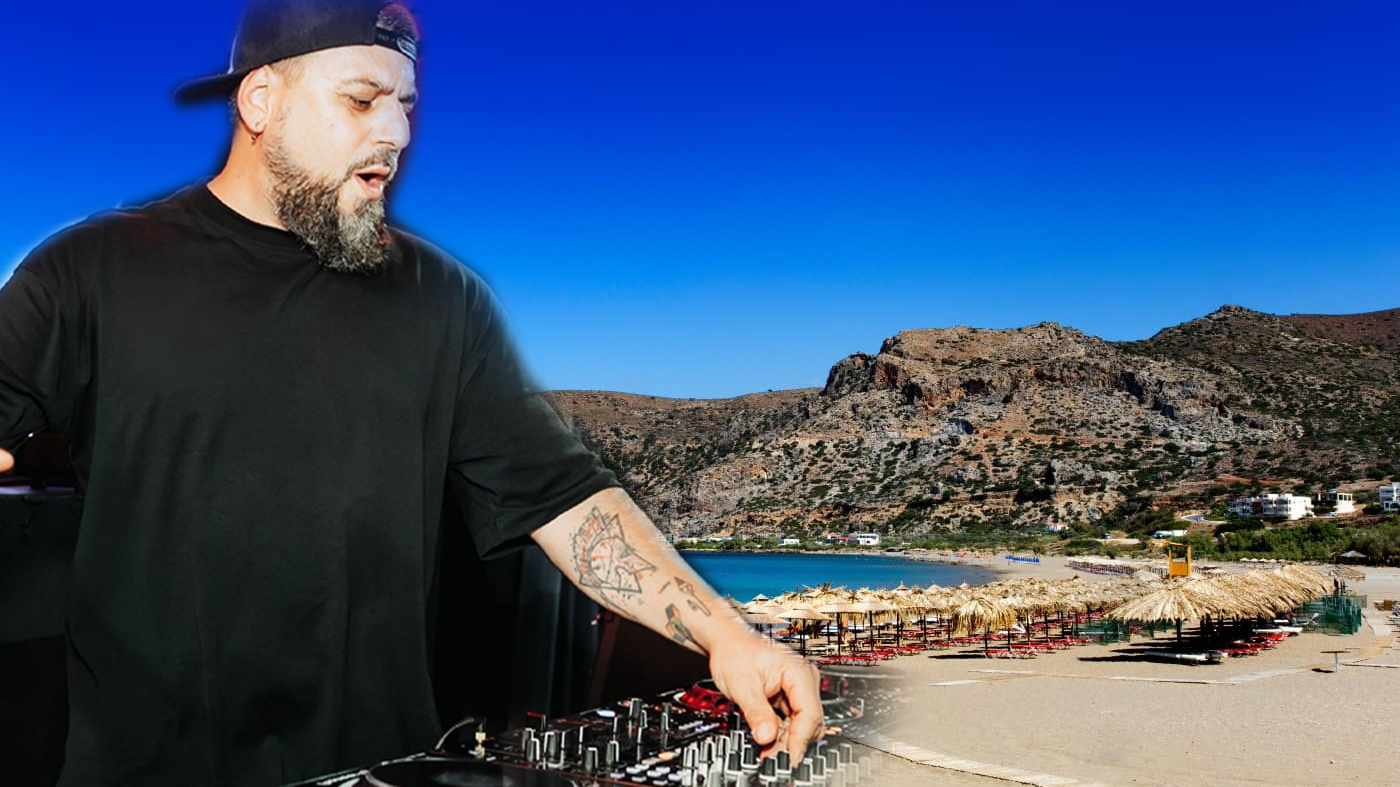 Mr. Joker, 30 Ağustos’ta Ammos Beach’te kabin başında