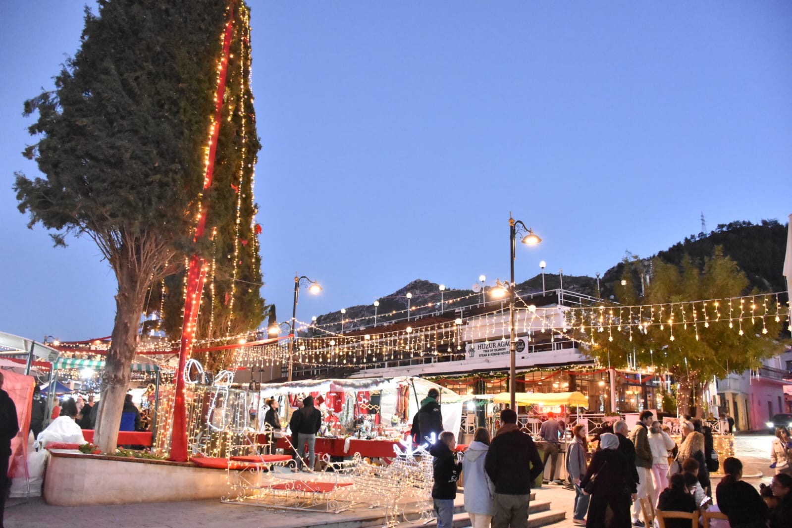 Yeni yıl öncesi polis ve belediyelerden etkinlik ve hazırlıklarla ilgili duyuru