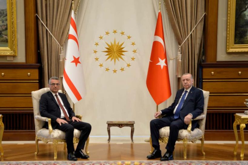 Rum basını: Erdoğan, Erhürman'a Kıbrıs'ta iki devletin "İş Birliği Konseyi" modelini sundu