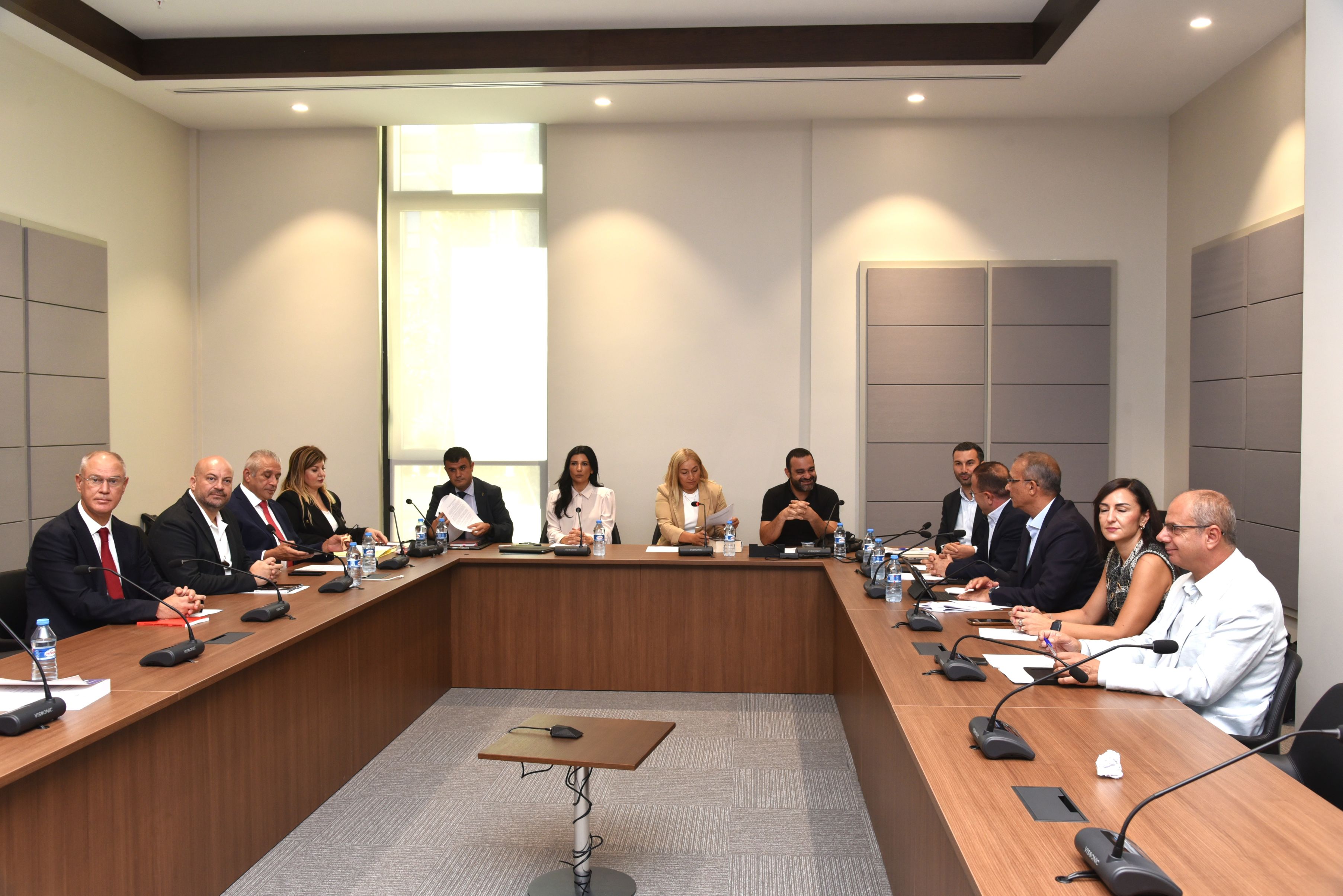 “Kıbrıs Sorununa İki Devletli Çözüm Konusunda Karar Önerisi”nin görüşmesi tamamlandı