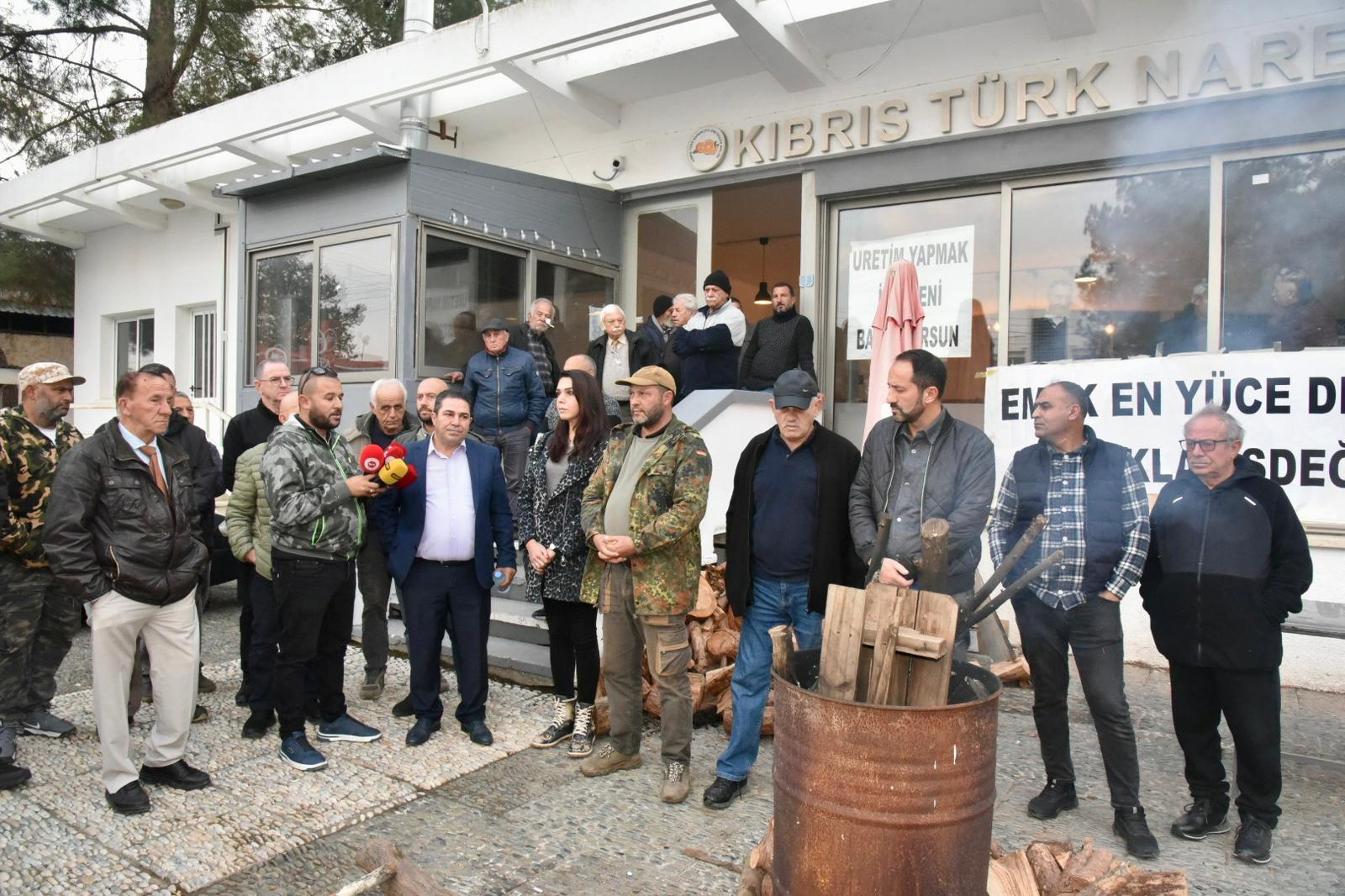 Sektör dibe vurdu: Narenciyeciler “eylem ateşi” yaktı…