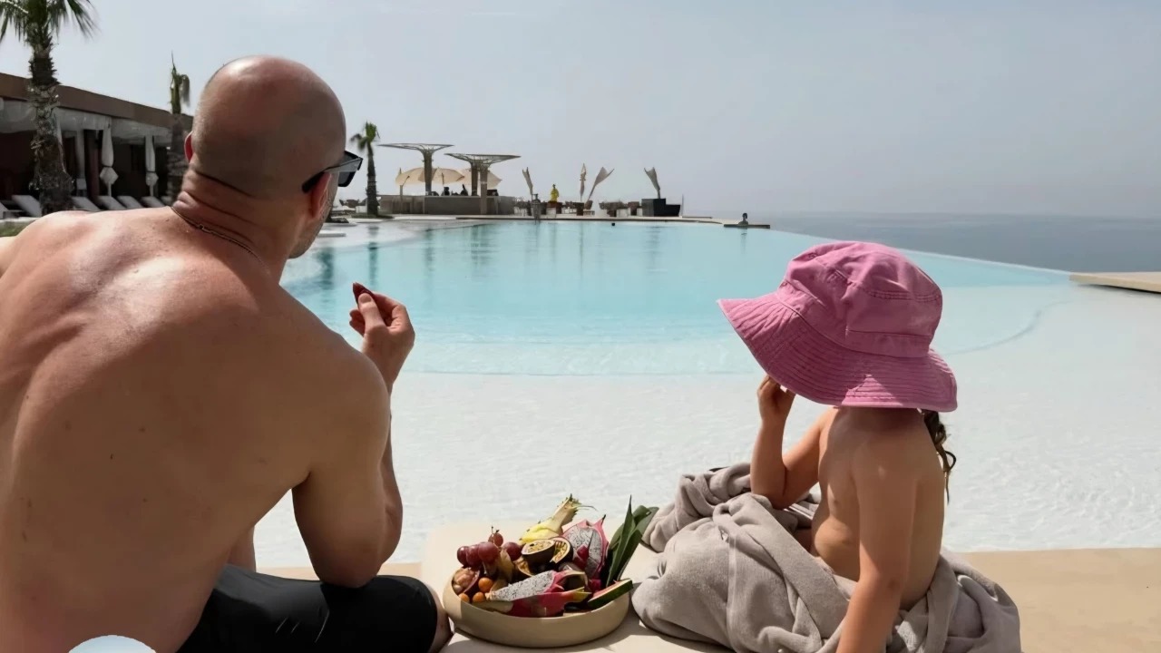 Ünlü aktör Türkiye’de tatilin tadını çıkarıyor