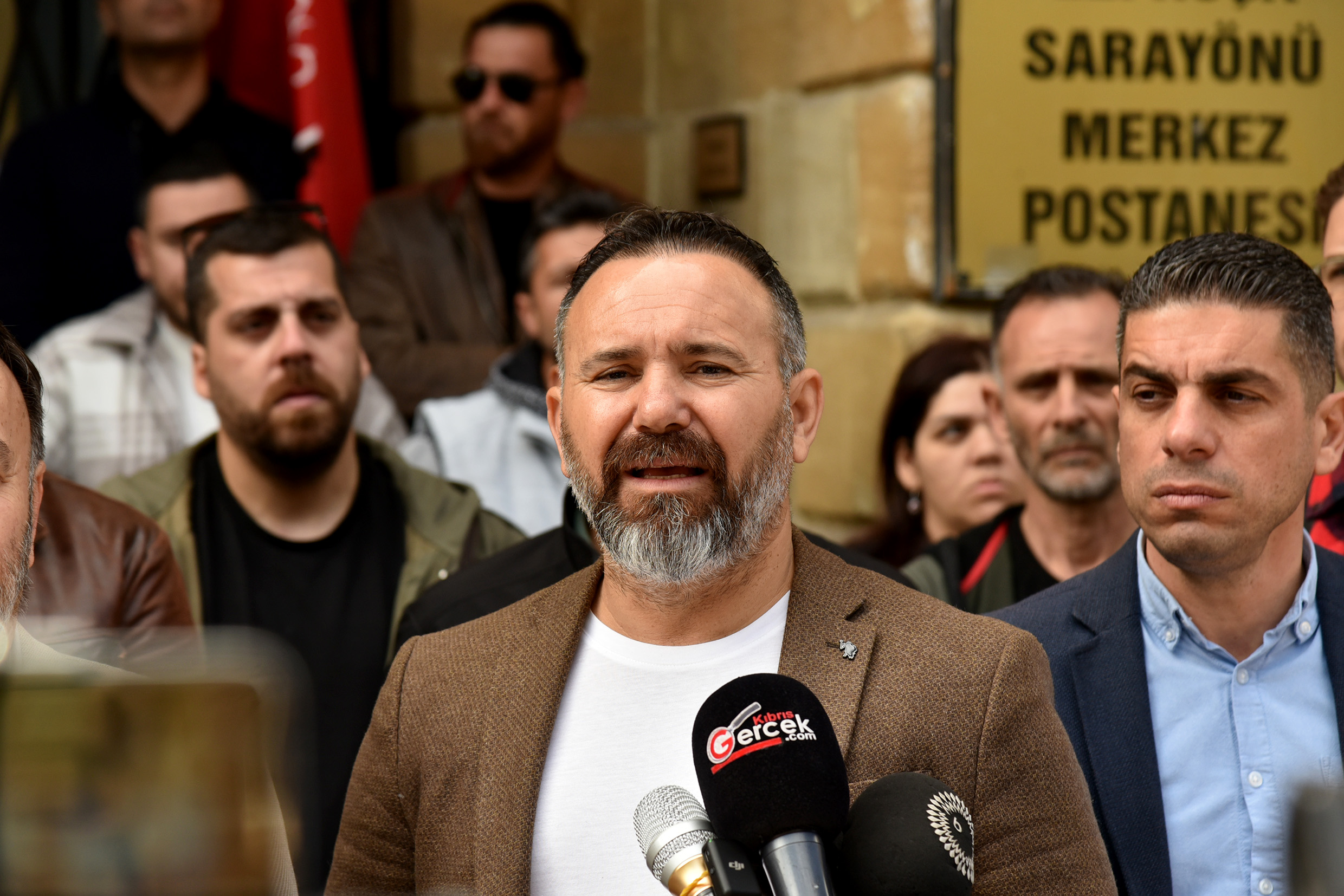 Bengihan, grev uyarısında bulundu