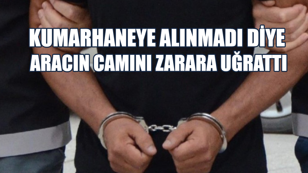 Alkollü Şahıs Arabanın Camına Parke Taşı Attı