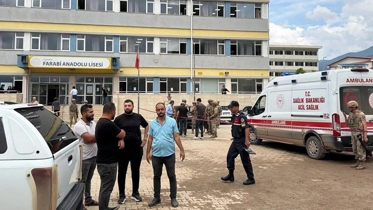 Osmaniye'de okulda silahlı saldırı: Öğretmen hayatını kaybetti
