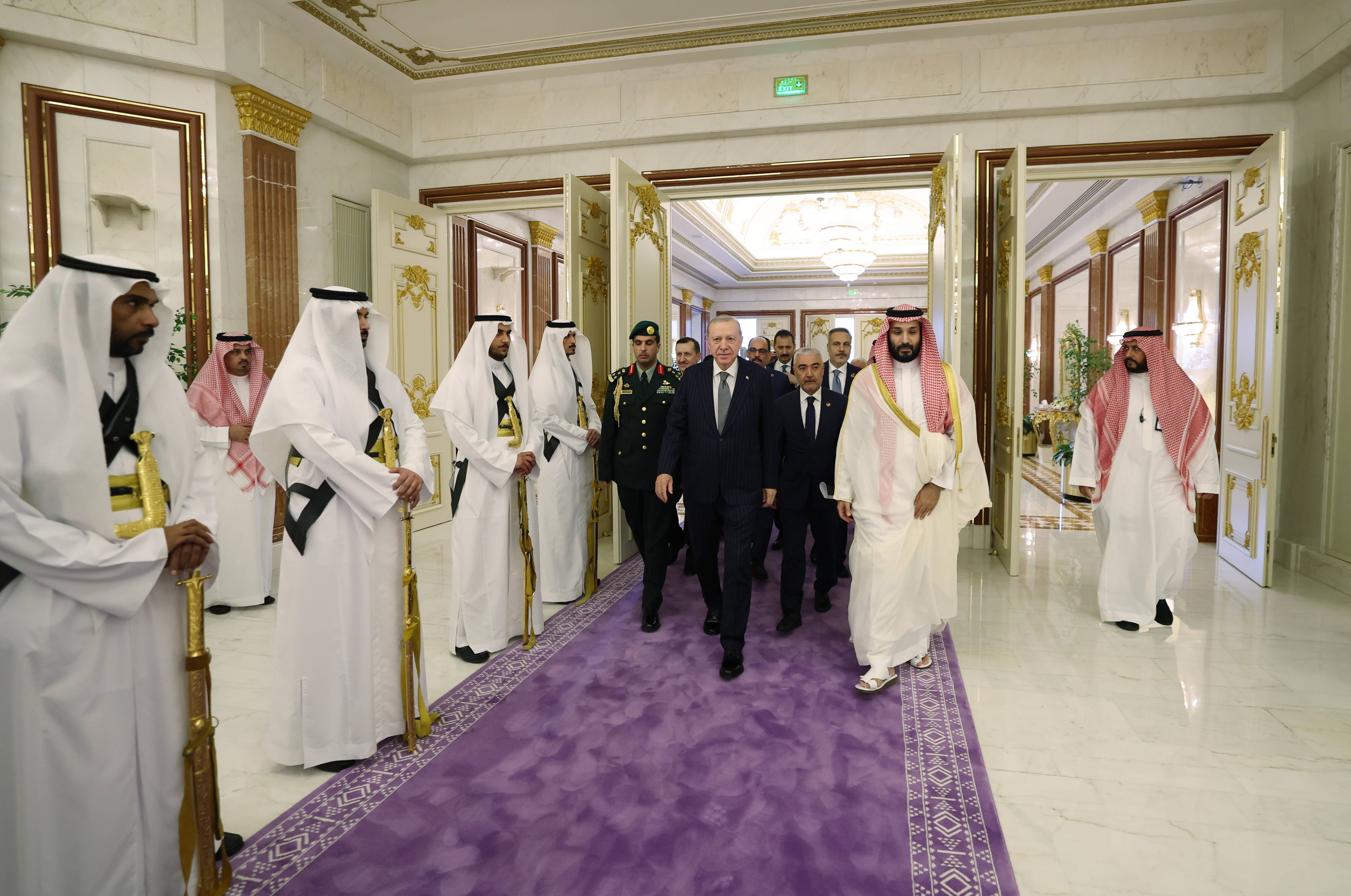 Erdoğan, Bin Selman ile bir araya geldi