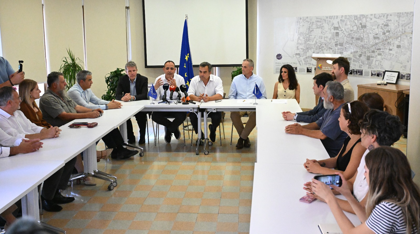 Haspolat Arıtma Tesisi'ne güneş enerjisi sistemi kuruluyor