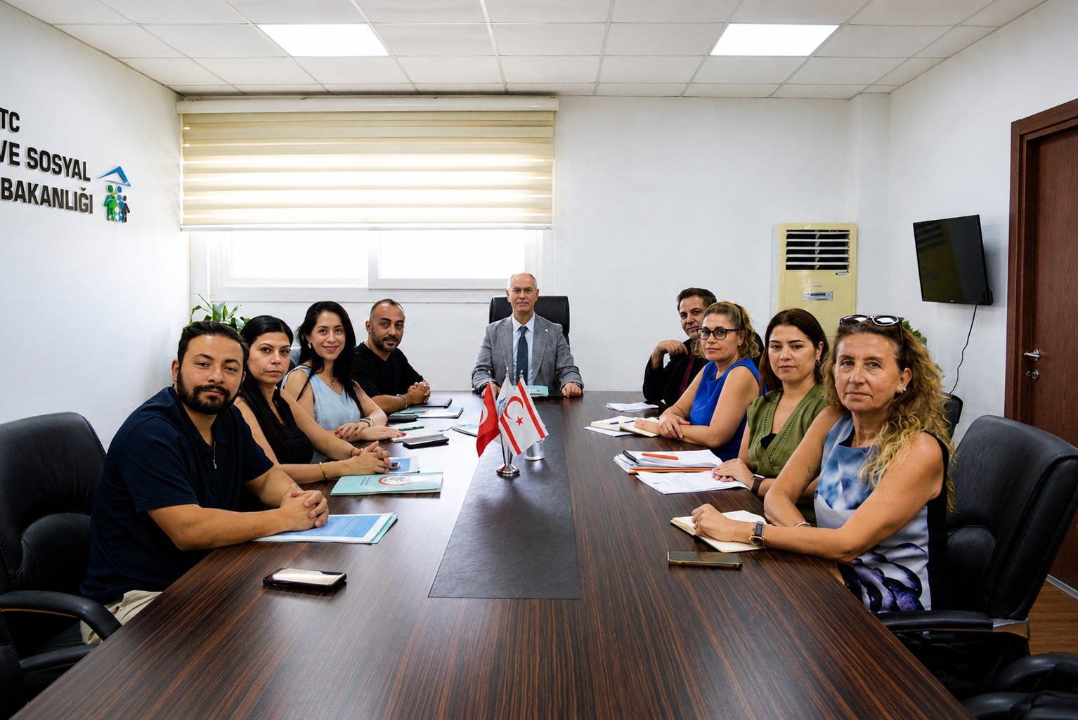 Eczanelerde çalışanlara prim desteği geliyor