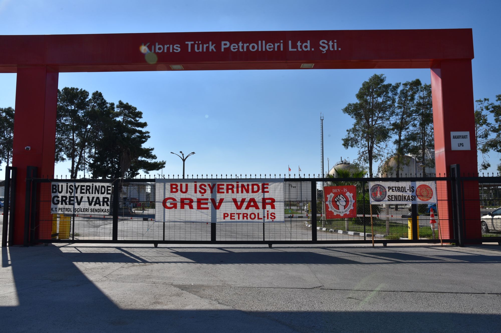Kıbrıs Türk Petrolleri’nde 9 çalışanın işten çıkarılmasına Bakanlıktan ret