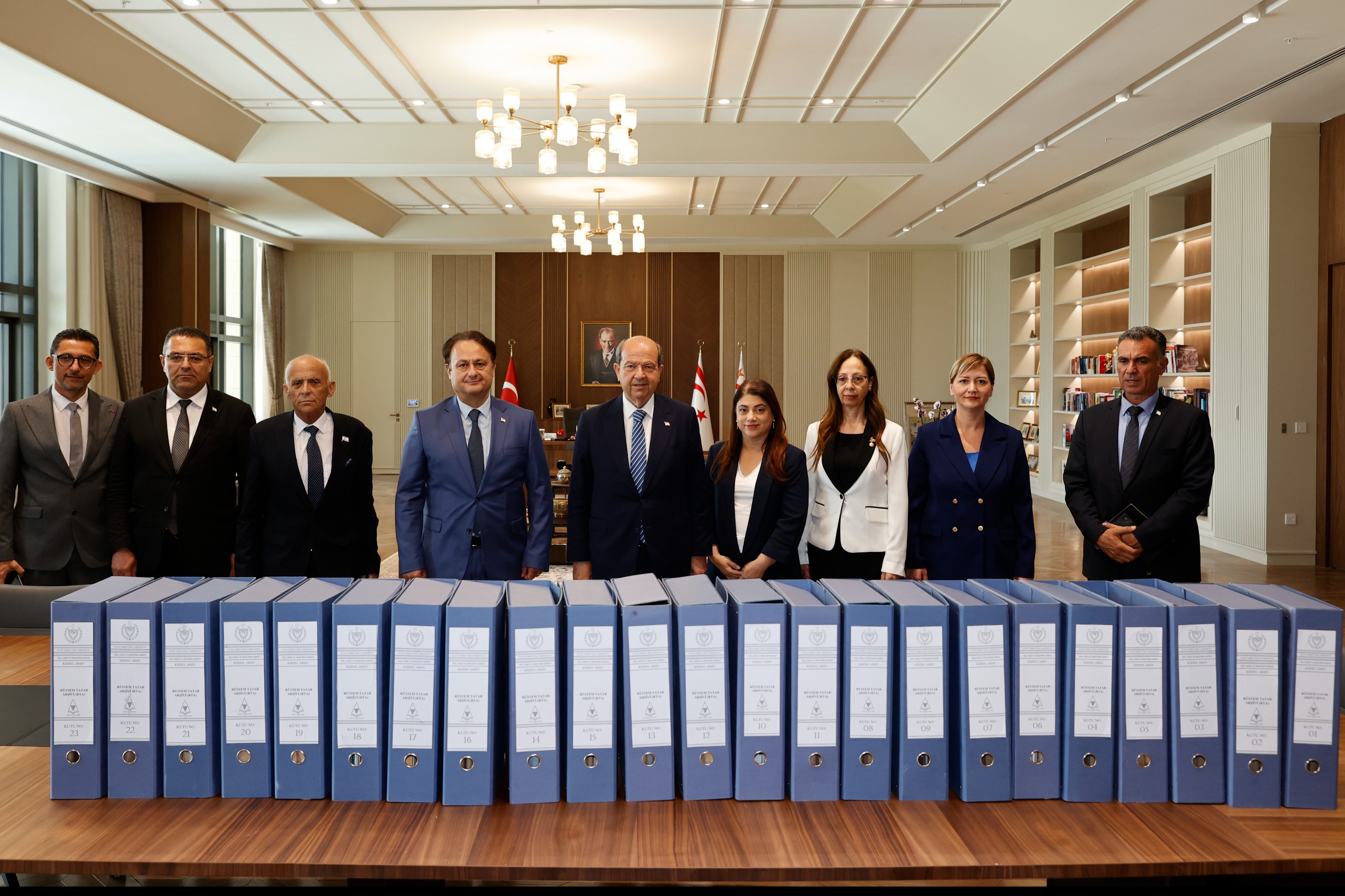 Tatar, babası Rüstem Tatar’ın arşivini Milli Arşiv ve Araştırma Dairesi’ne devretti