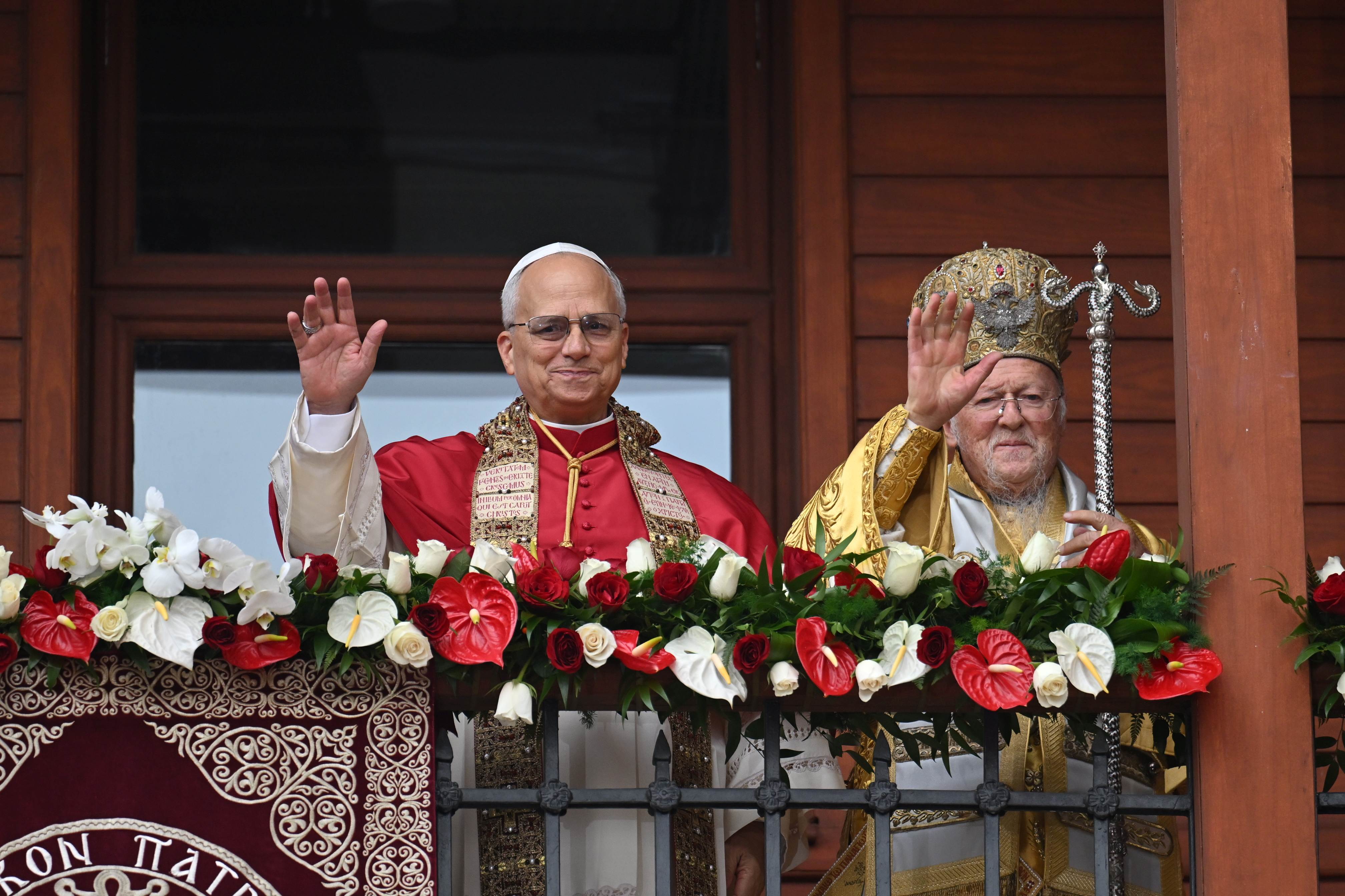 Papa 14. Leo, Aya Yorgi Kilisesi'ndeki ayine katıldı
