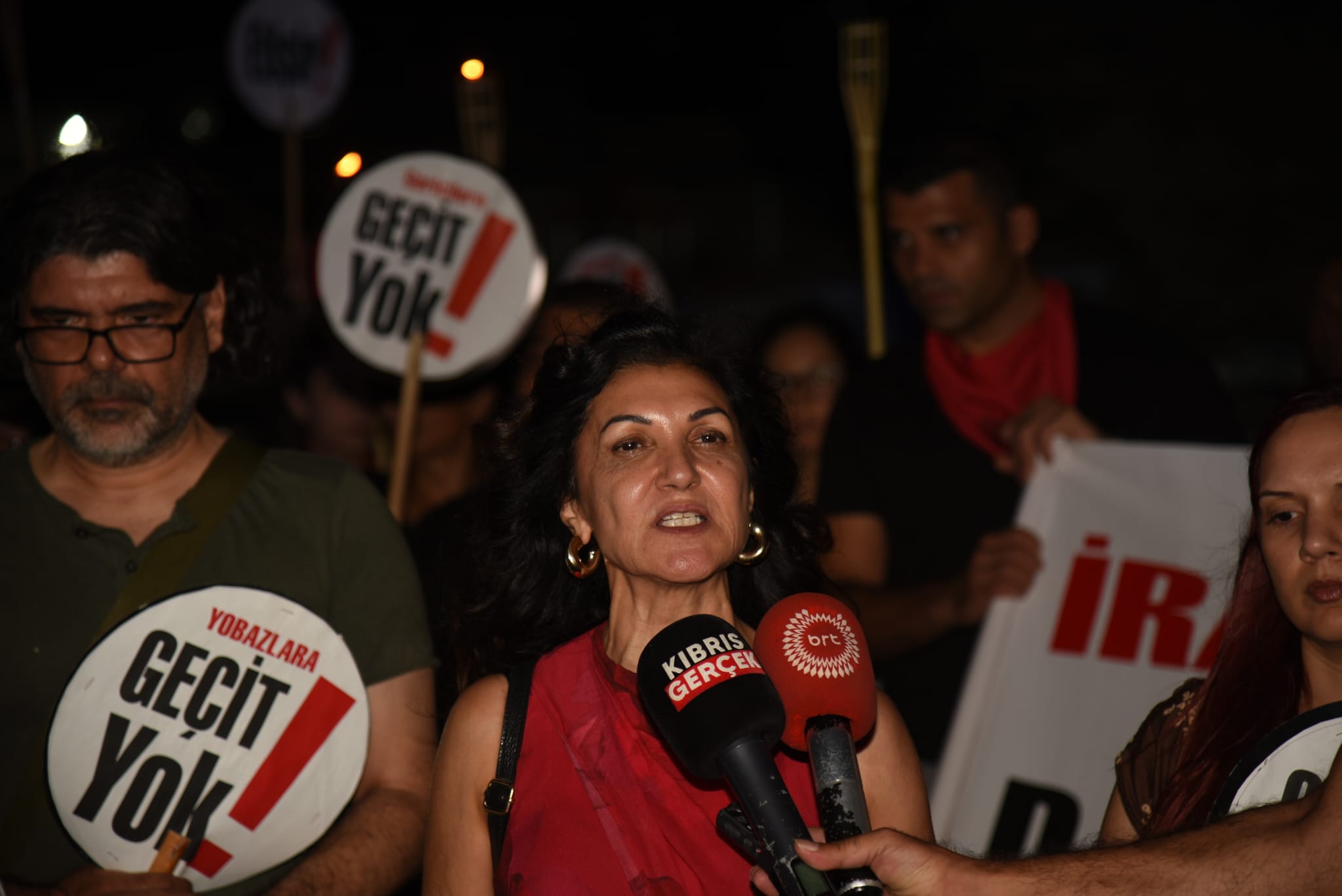 KTOEÖS’ten Atatürk Meslek Lisesi öğretmenlerine destek yürüyüşü