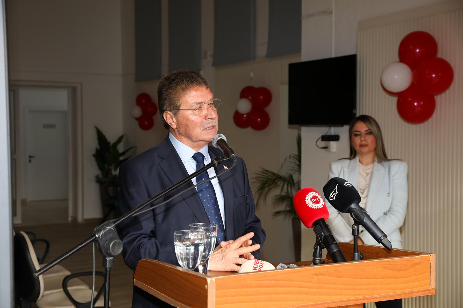 Üstel: Erken seçim yok; zamanı değil, bizim daha çok işimiz var