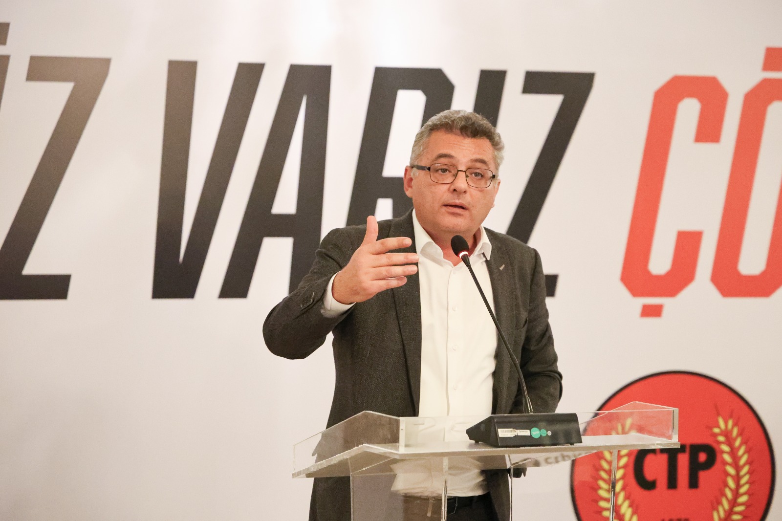 Erhürman’dan 17 maddelik “gerçek gündem” listesi
