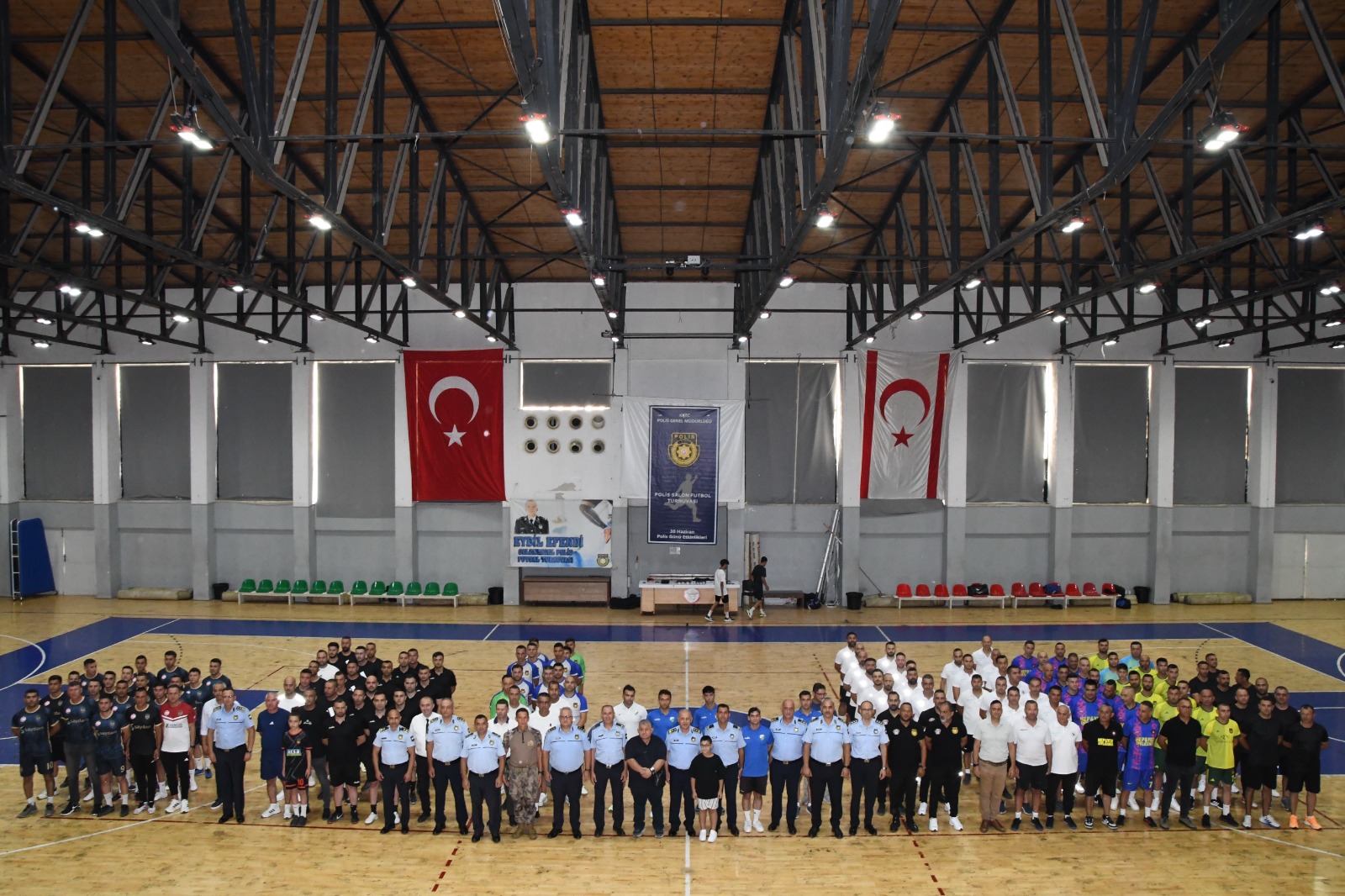 3.Eybil Efendi Polis Futsal Turnuvası başladı