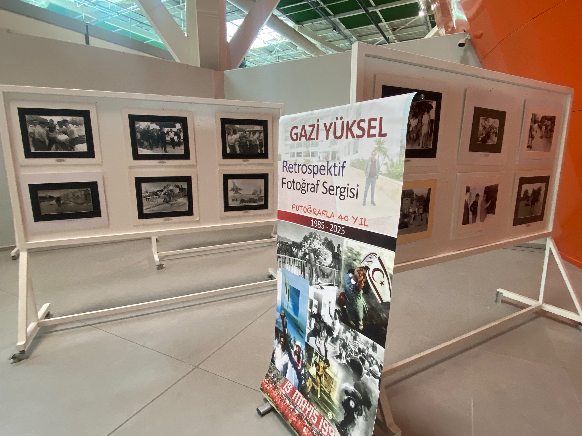 Gazi Yüksel’in retrospektif sergisi Ercan'da açıldı