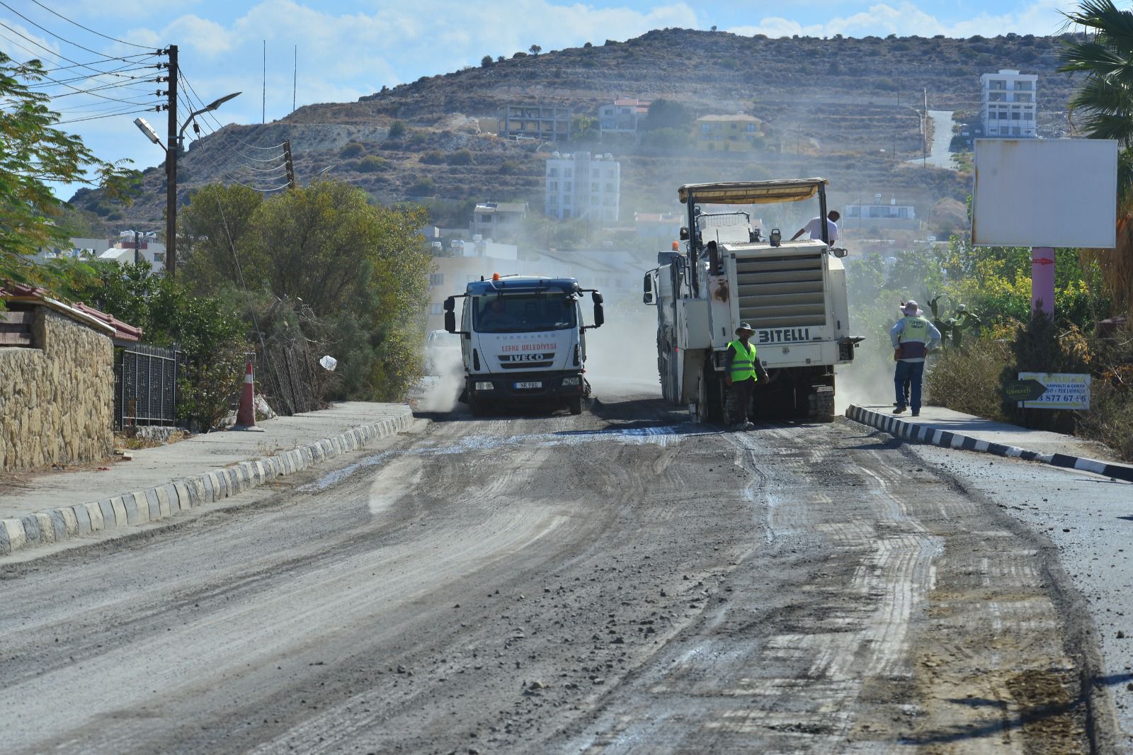 Lefke ve köylerinde yol çalışmaları başladı