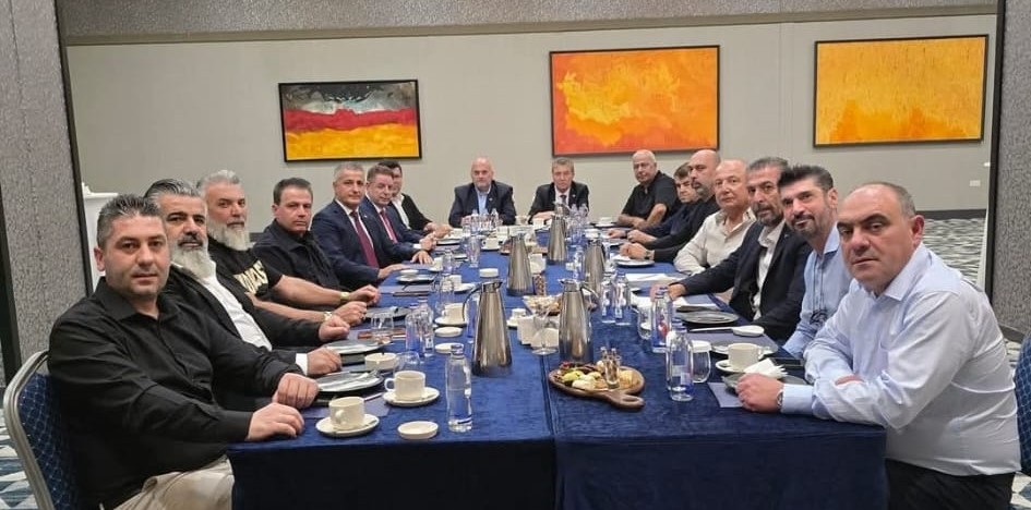 UBP’nin seçim çalışması fotoğrafında Rektör Kılıç sürprizi: DAÜ-SEN’den “Gizlenmeyin” çıkışı