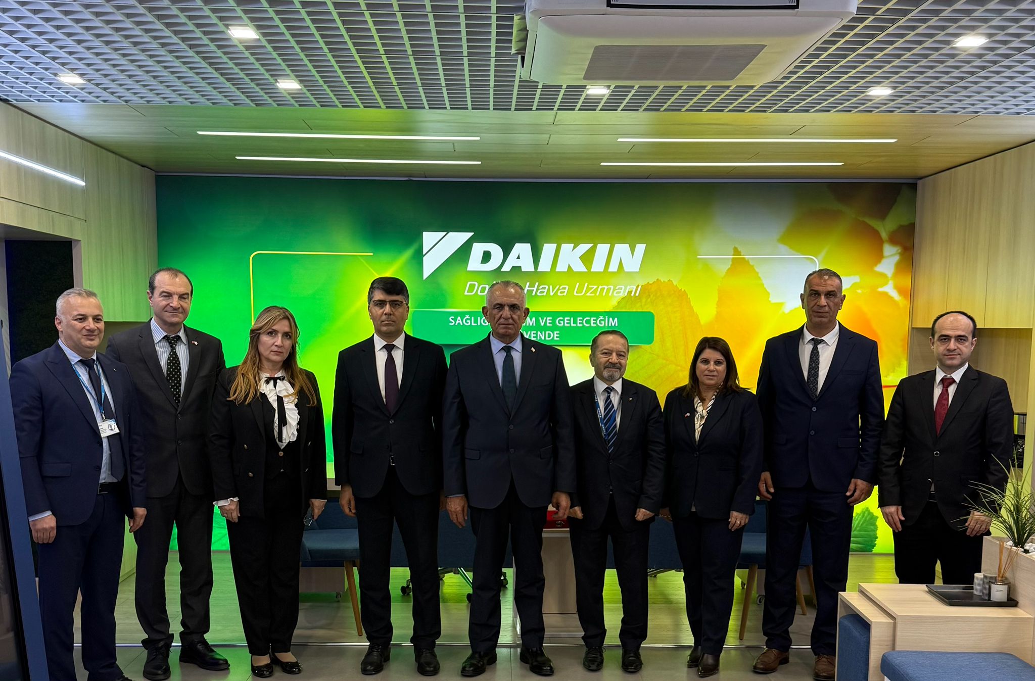 Çavuşoğlu, İstanbul’da temaslarda bulunuyor