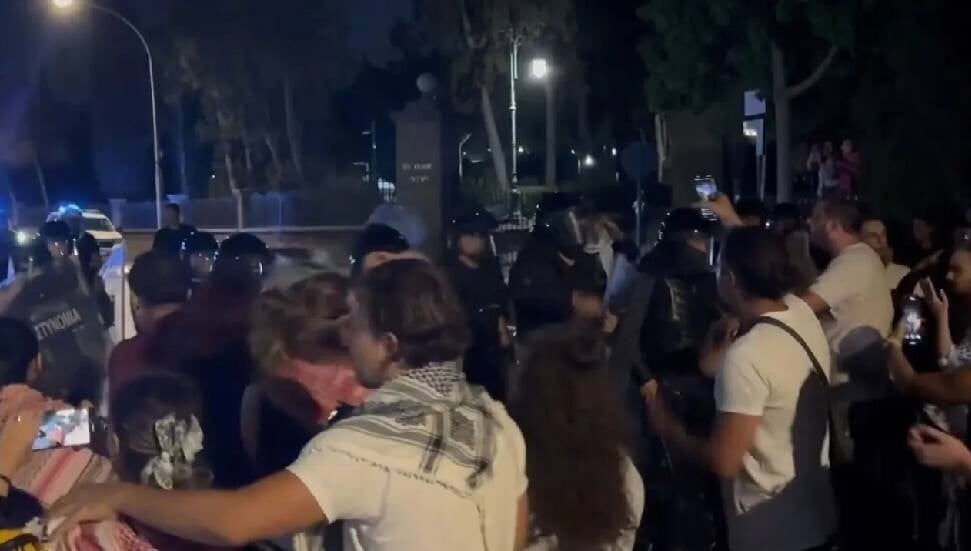 Güney Kıbrıs’ta İsrail’in Küresel Sumud Filosu’na müdahalesi protesto edildi