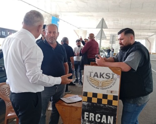 Bağımsız Cumhurbaşkanı adayı Gürlek Ercan Havaalanı’nı ziyaret etti