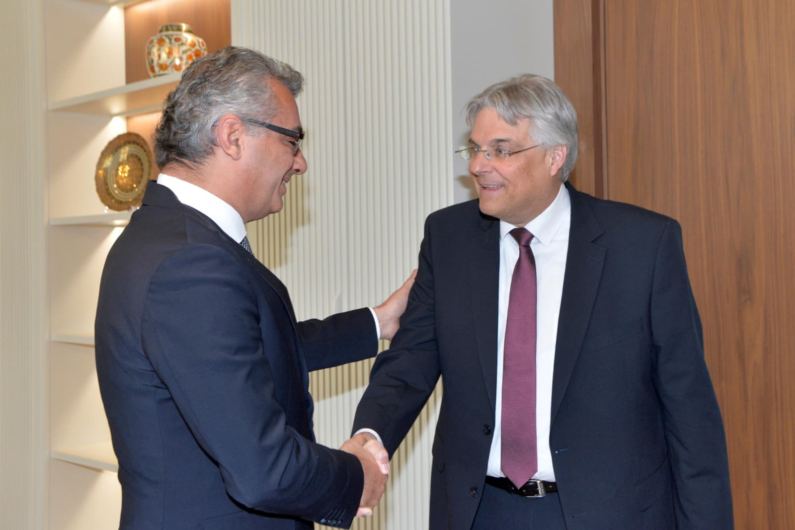 Erhürman, Almanya'nın Lefkoşa  Büyükelçisi Hans-Peter Jugel'ı kabul etti