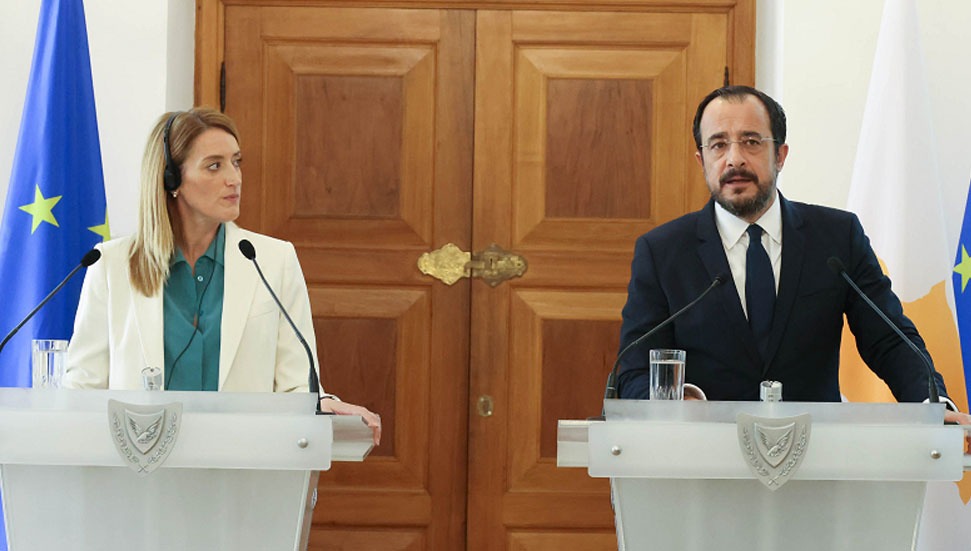 Hristodulidis Metsola ile görüştü: Ankara’ya iki davet