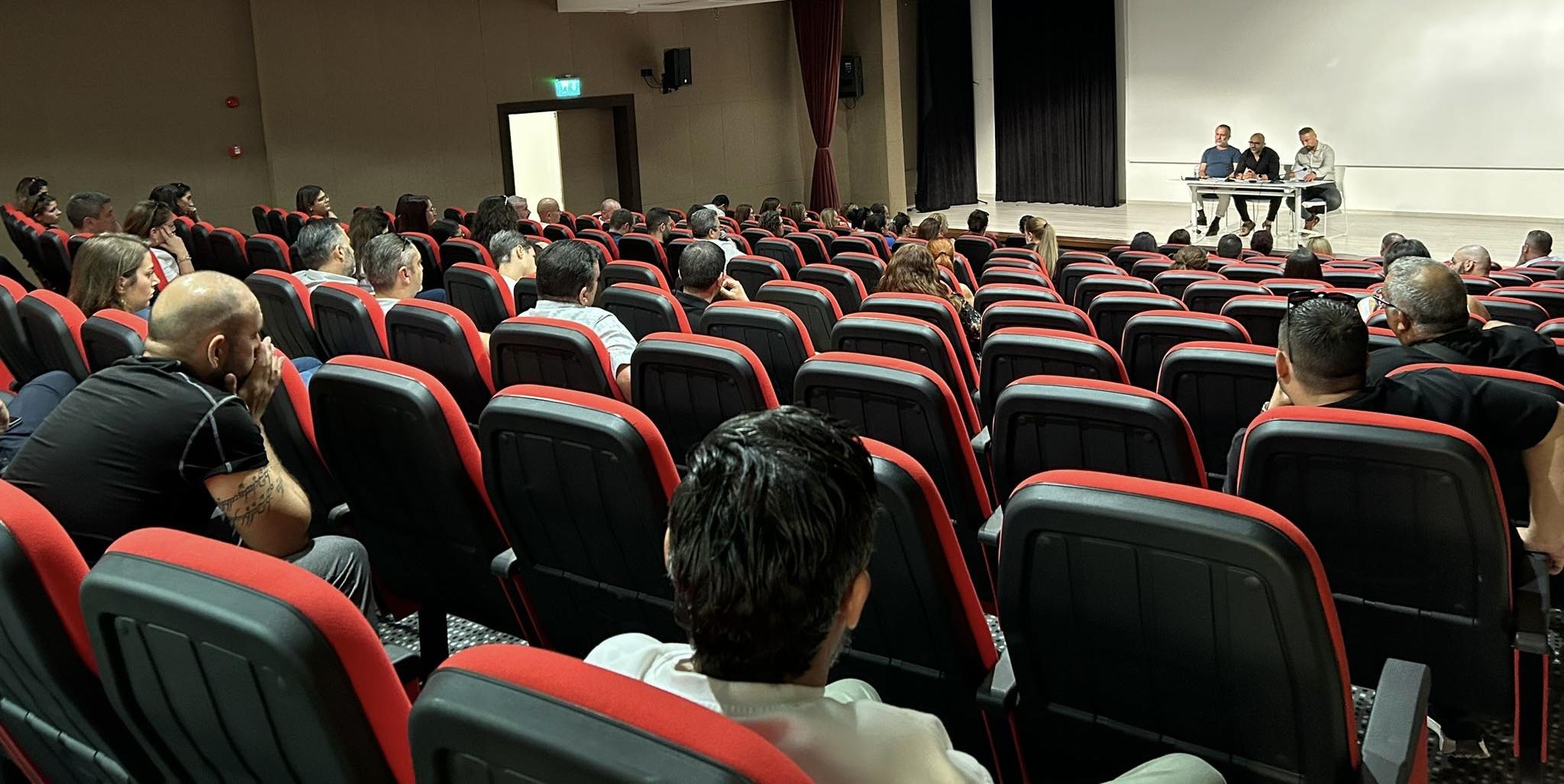 KTÖS: Eğitim Bakanlığı'nın öğretmenleri tehdit eden genelgesini tanımıyoruz